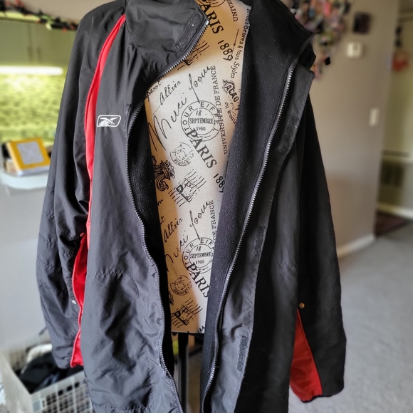 NHL Carolina Hurricanes Reversible Windbreaker Jacket - Picture 8 of 9